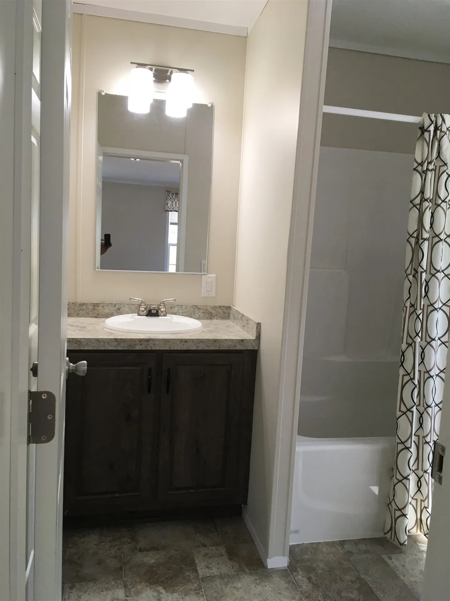 5 Phyllis Avenue Raymond NH 03077