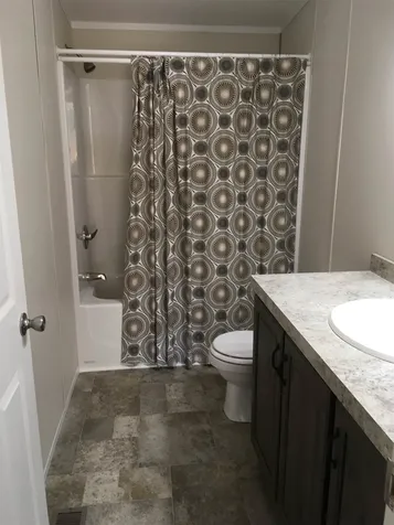 5 Phyllis Avenue Raymond NH 03077