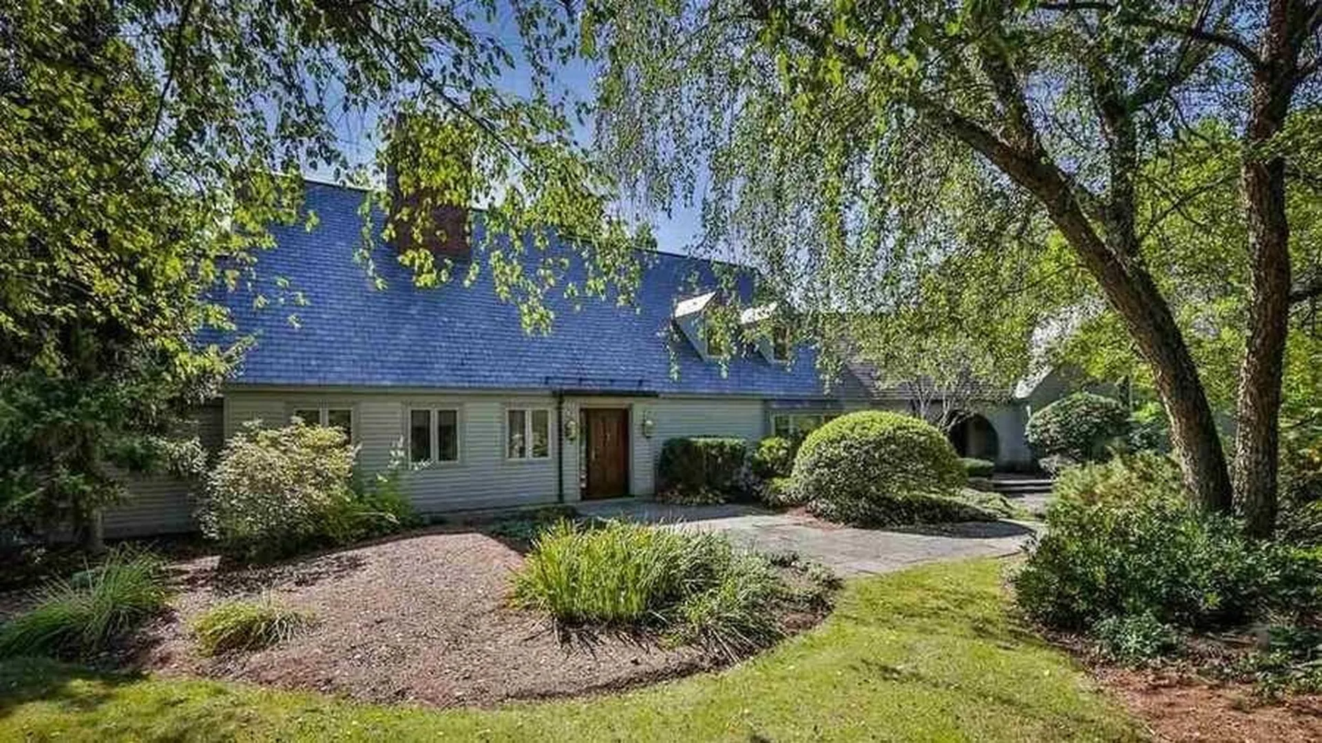18 Chestnut Hill Road Amherst NH 03031