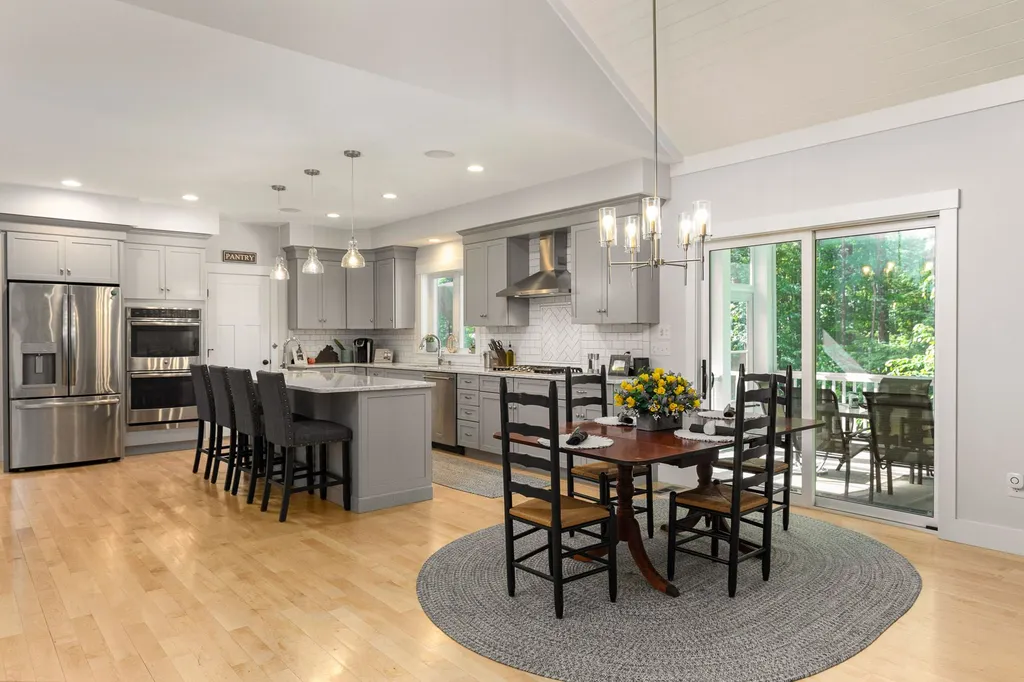 44 Labrador Lane Dover NH 03820