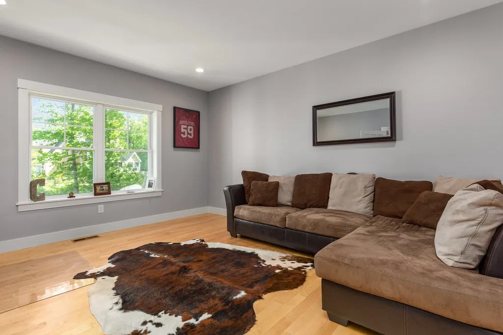 44 Labrador Lane Dover NH 03820