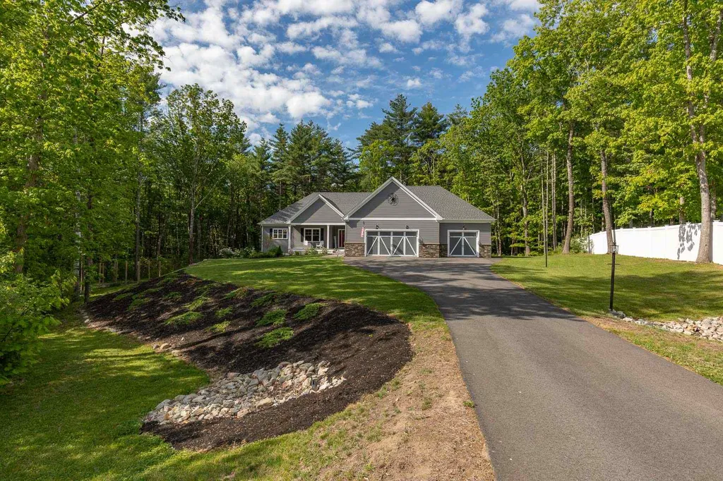 44 Labrador Lane Dover NH 03820