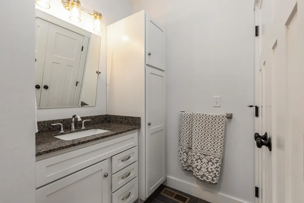 44 Labrador Lane Dover NH 03820