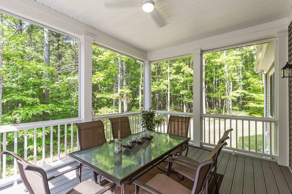 44 Labrador Lane Dover NH 03820