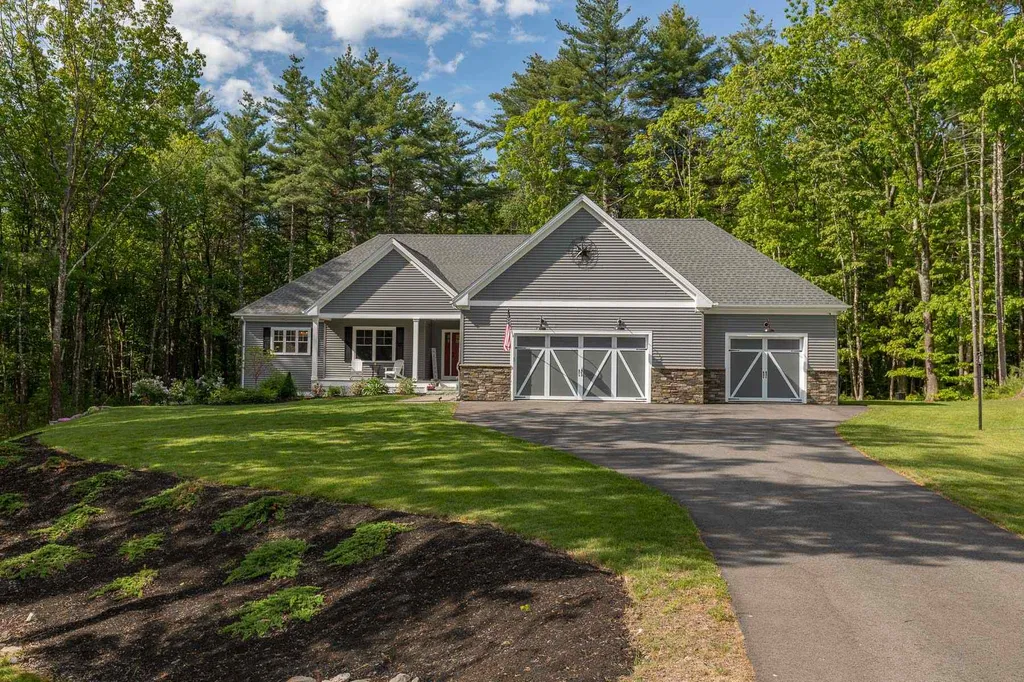 44 Labrador Lane Dover NH 03820