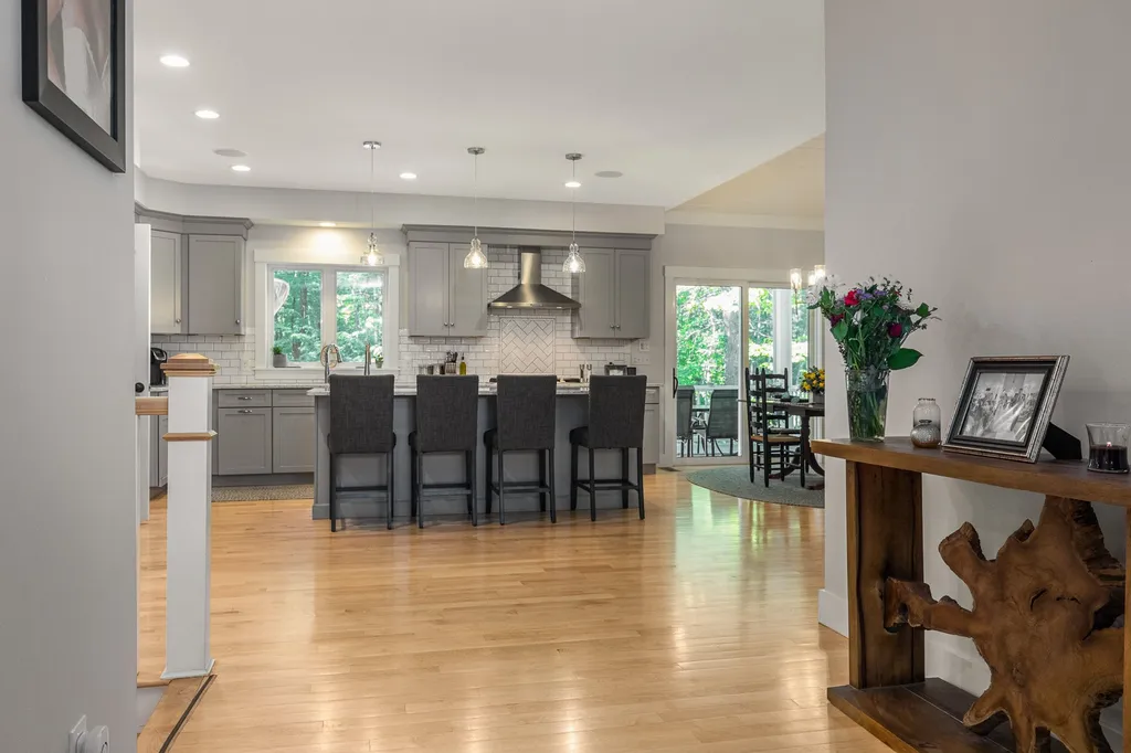 44 Labrador Lane Dover NH 03820