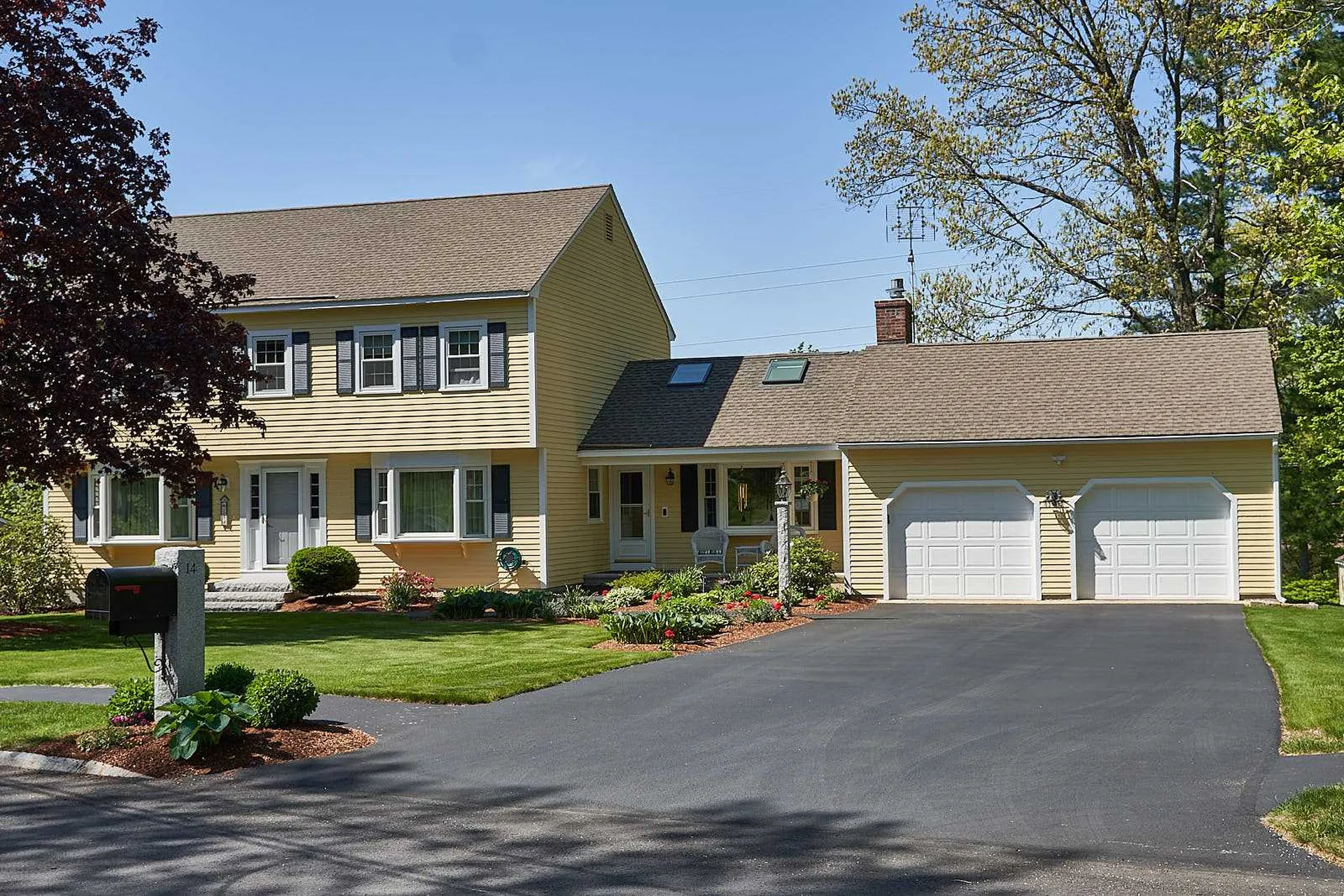 14 Shadowbrook Drive Nashua NH 03062-4517