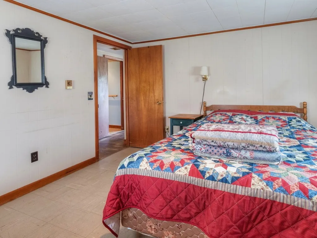6 East Road Middlebury VT 05753