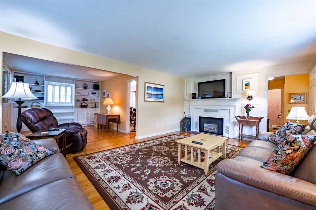 4 South Hill Drive Essex Junction VT 05452