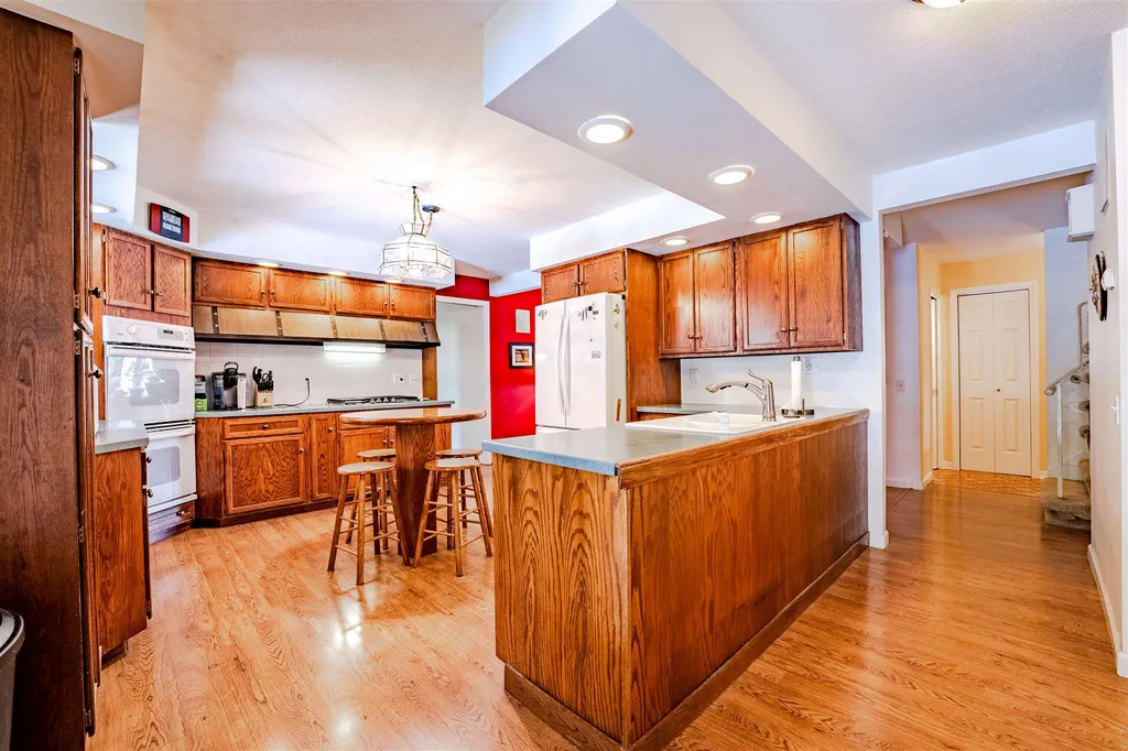 4 South Hill Drive Essex Junction VT 05452