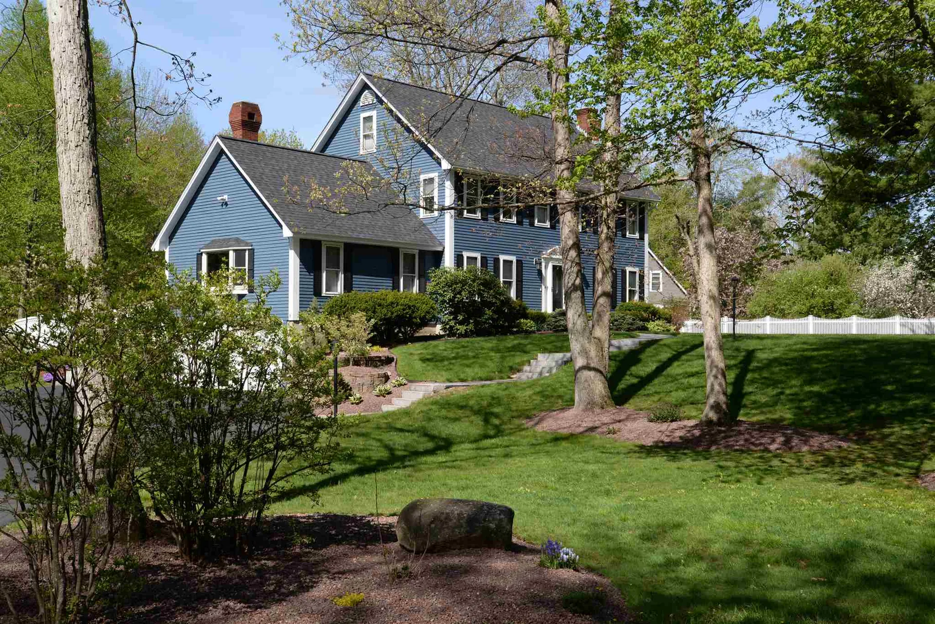 21 Meadowbrook Road Derry NH 03038