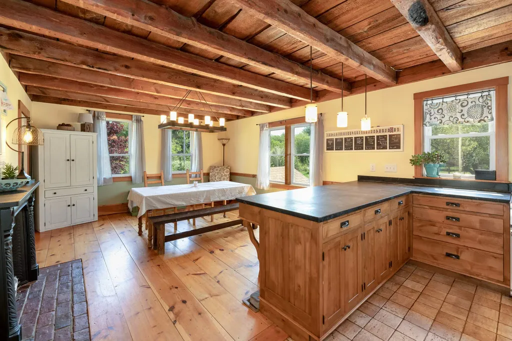 376 Suncook Valley Road Alton NH 03809
