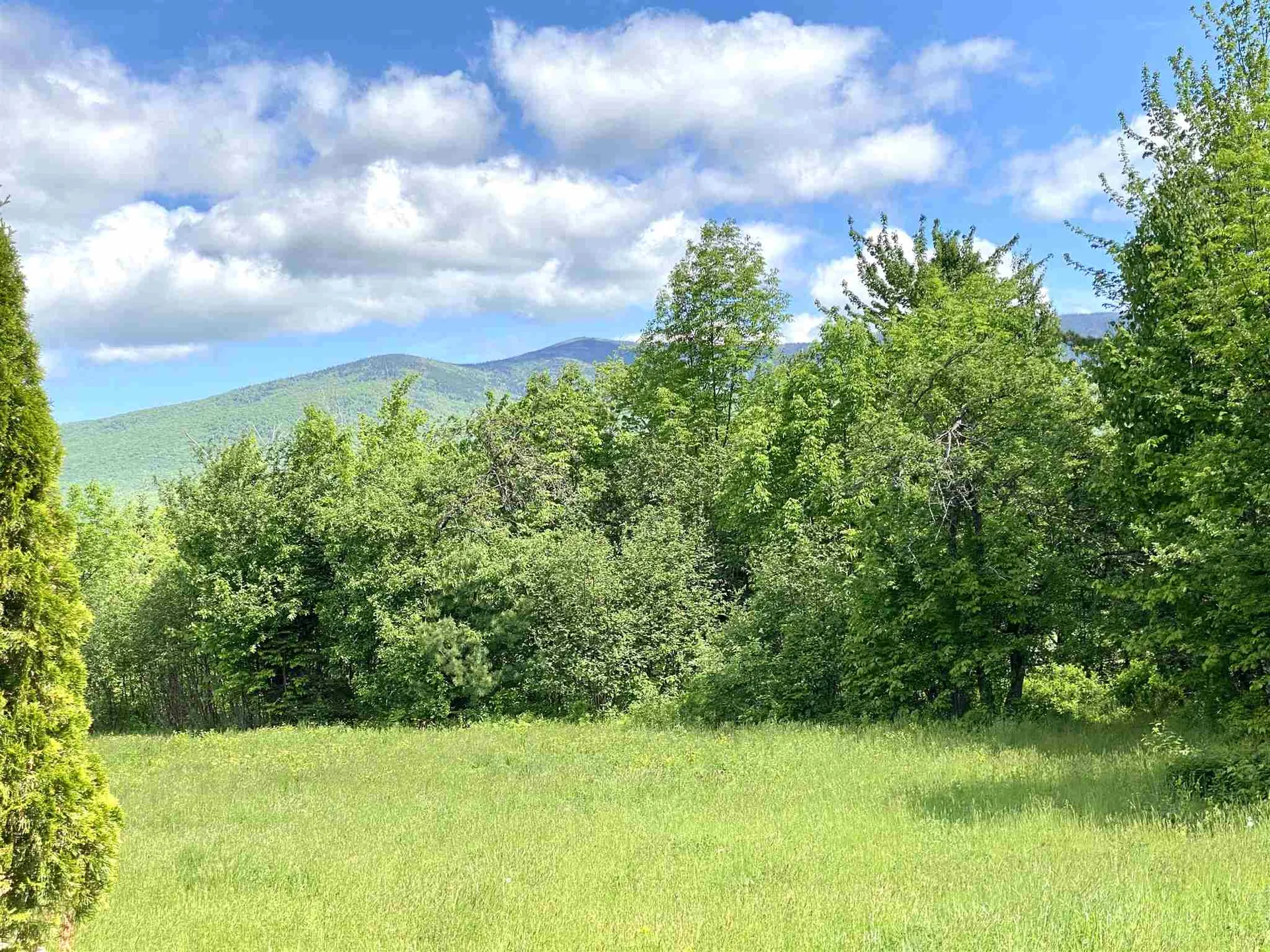 40 Rockwood Avenue Jefferson NH 03583