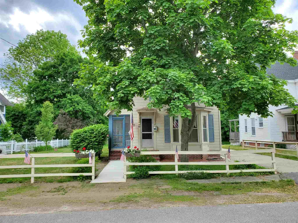 19 Carroll Street Exeter NH 03833