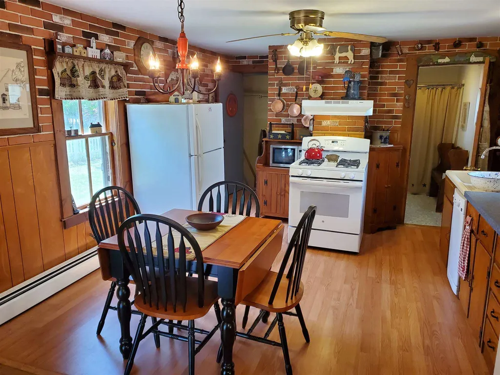 19 Carroll Street Exeter NH 03833