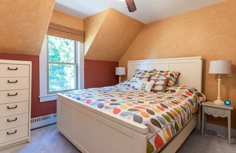 85 Chester Road Derry NH 03038