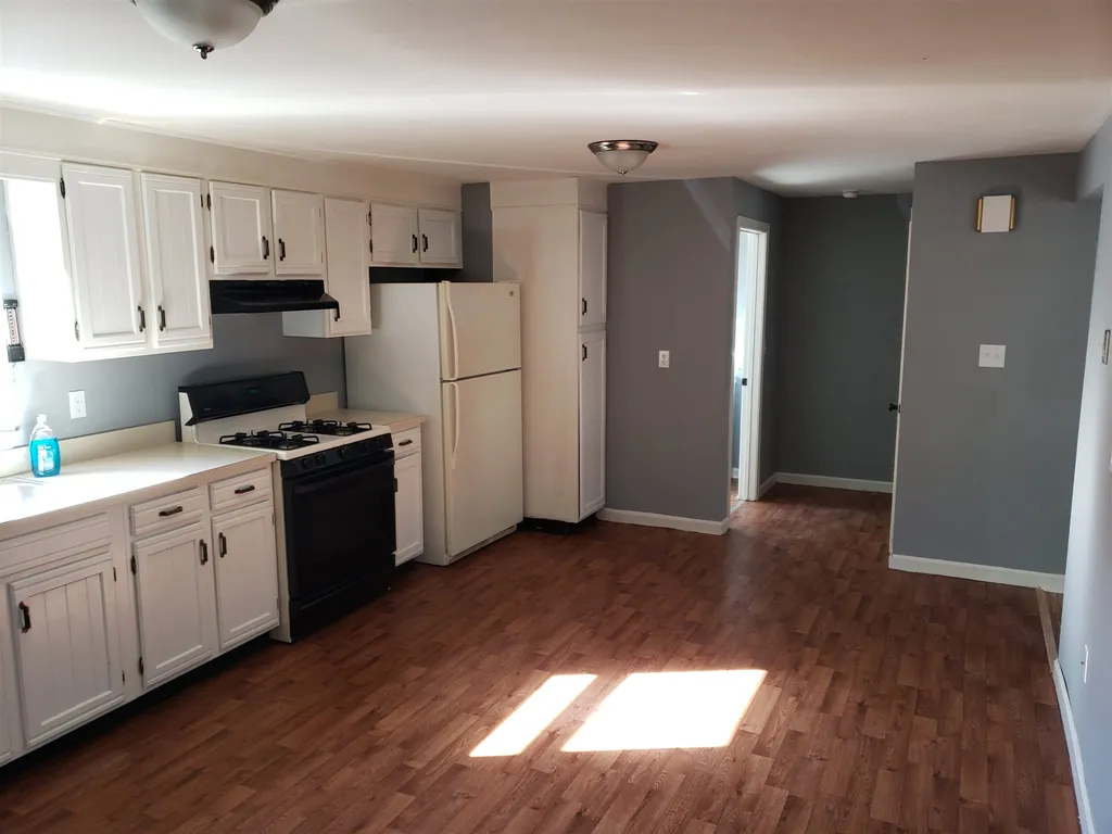 160A Greeley Street Hudson NH 03051