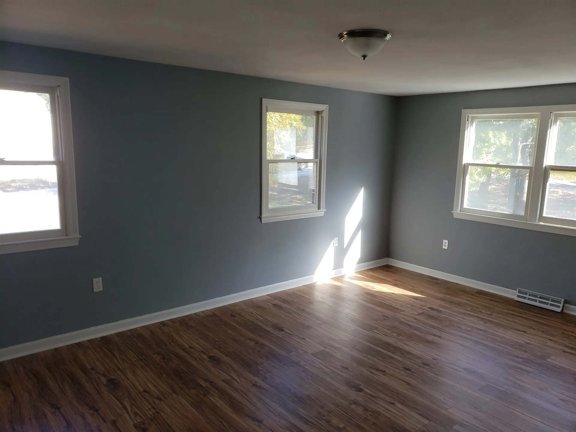 160A Greeley Street Hudson NH 03051