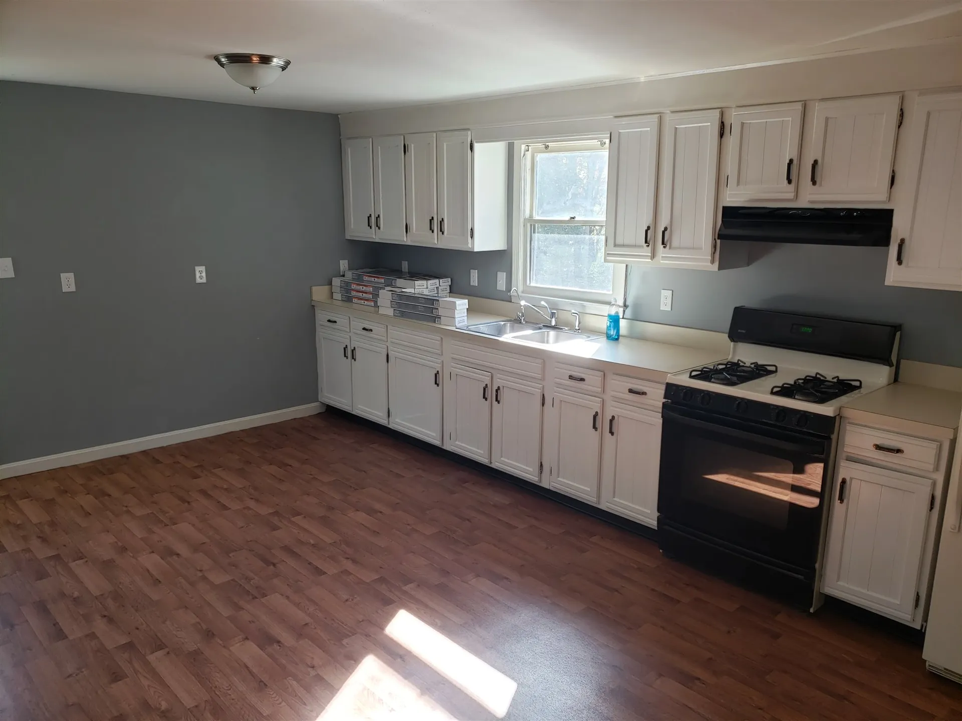 160A Greeley Street Hudson NH 03051