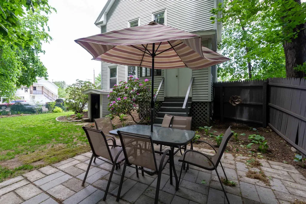 91 Oak Street Laconia NH 03246