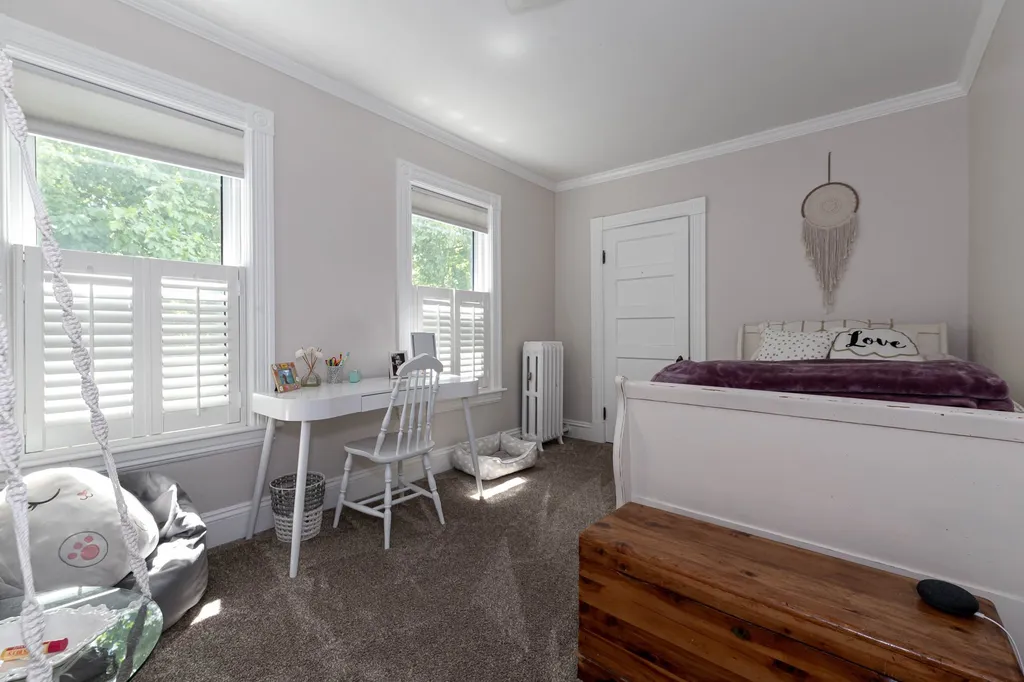 91 Oak Street Laconia NH 03246