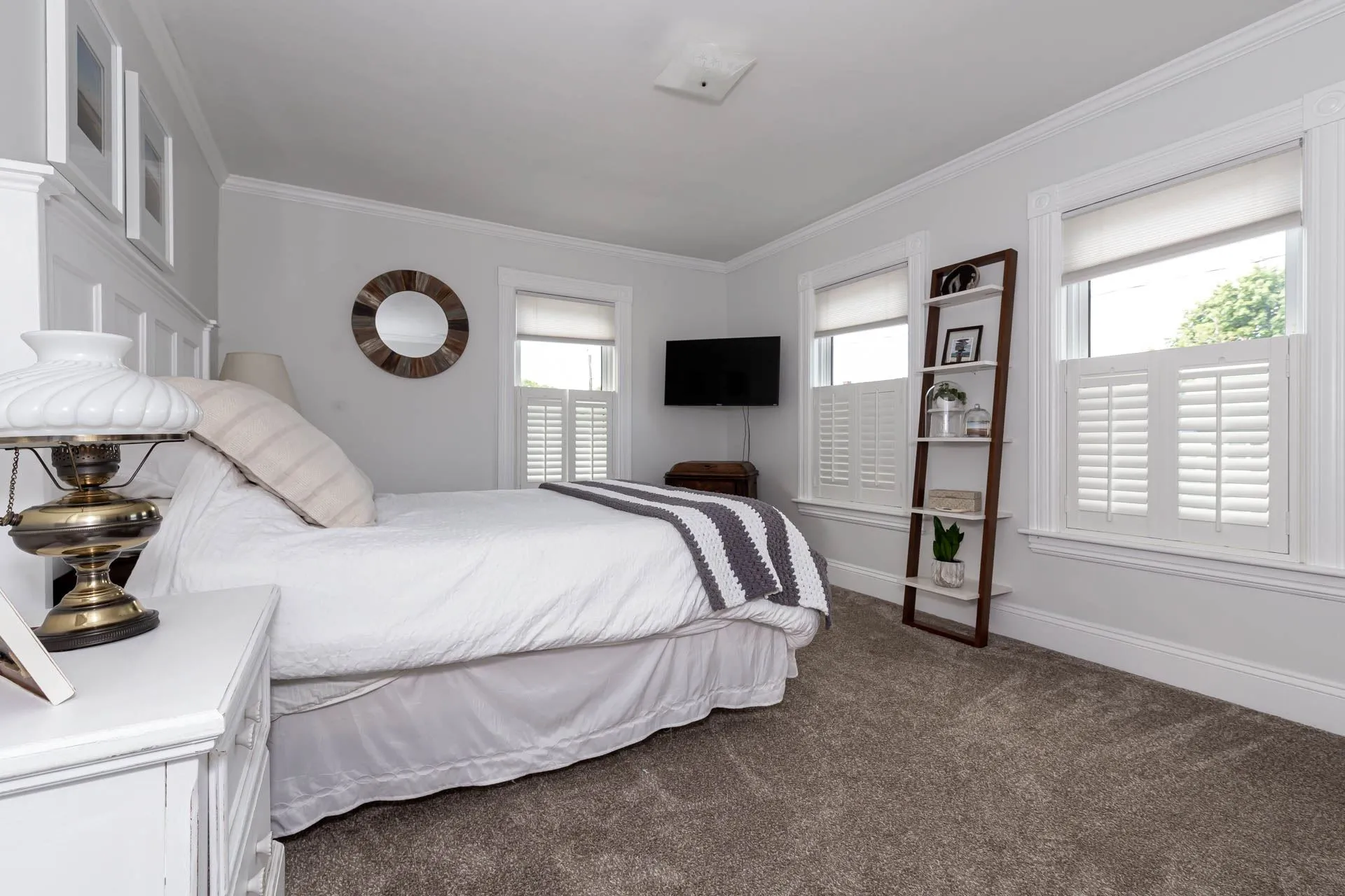 91 Oak Street Laconia NH 03246