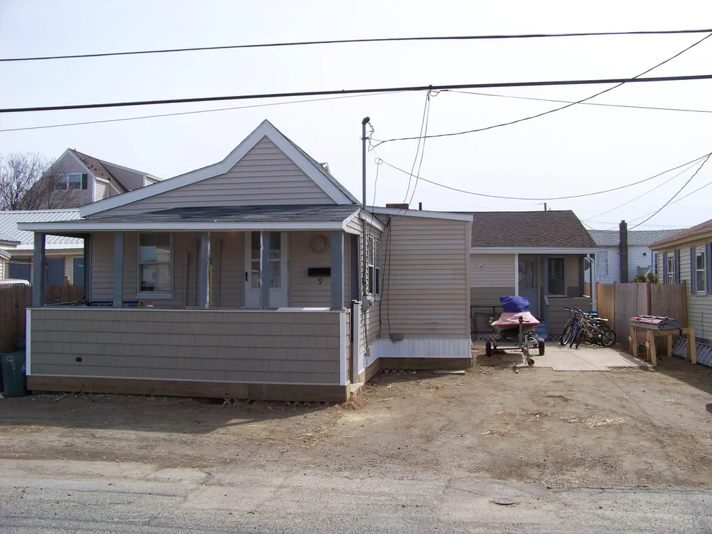 9 Riverview Terrace Hampton NH 03842