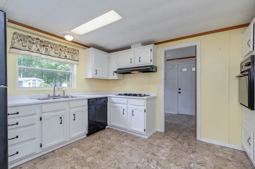95 Gooseberry Circle Rochester NH 03867