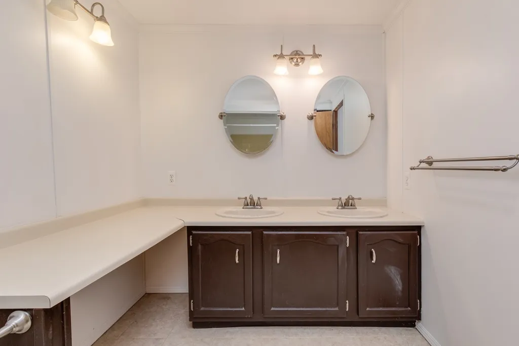 95 Gooseberry Circle Rochester NH 03867