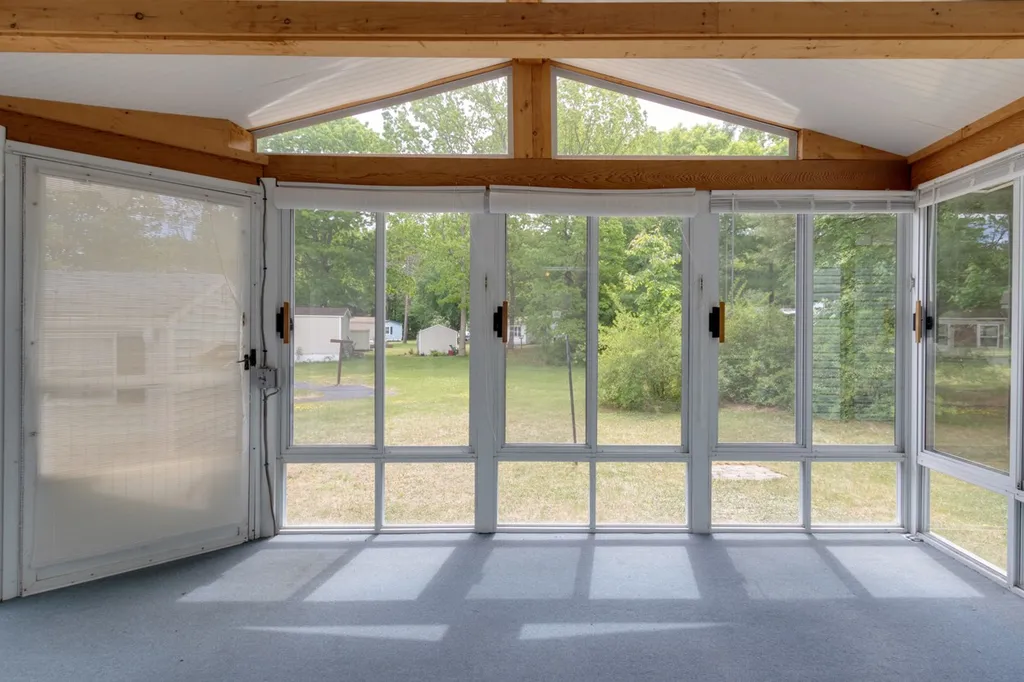 95 Gooseberry Circle Rochester NH 03867