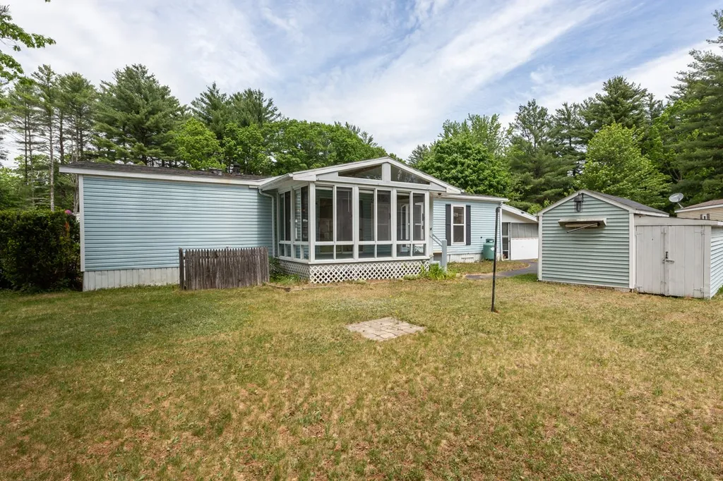 95 Gooseberry Circle Rochester NH 03867