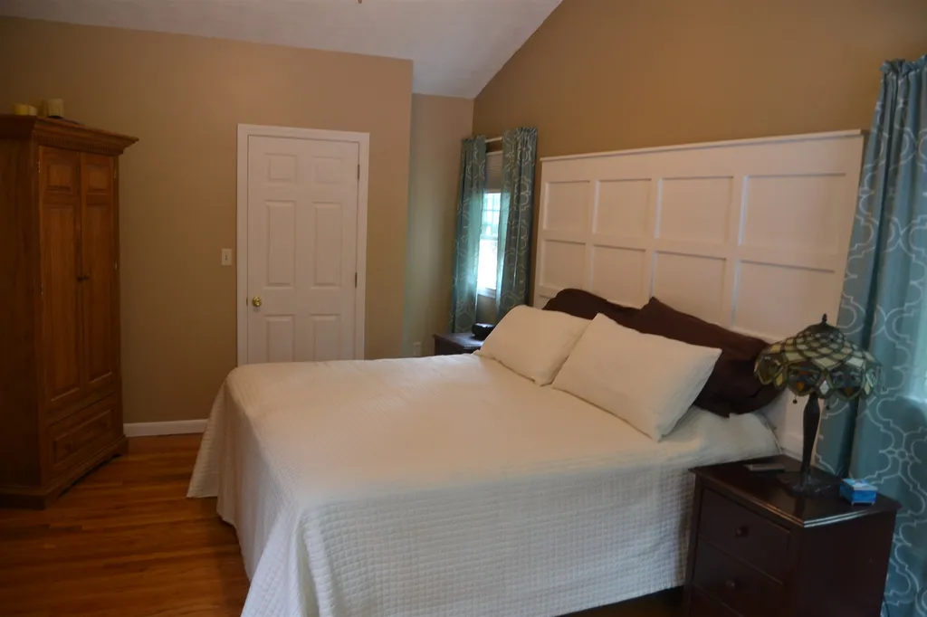 6 Birchwood Road Salem NH 03079