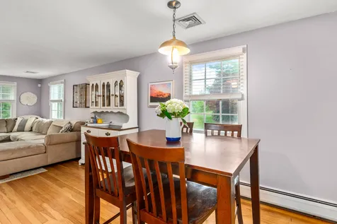 244 Atlantic Avenue North Hampton NH 03862