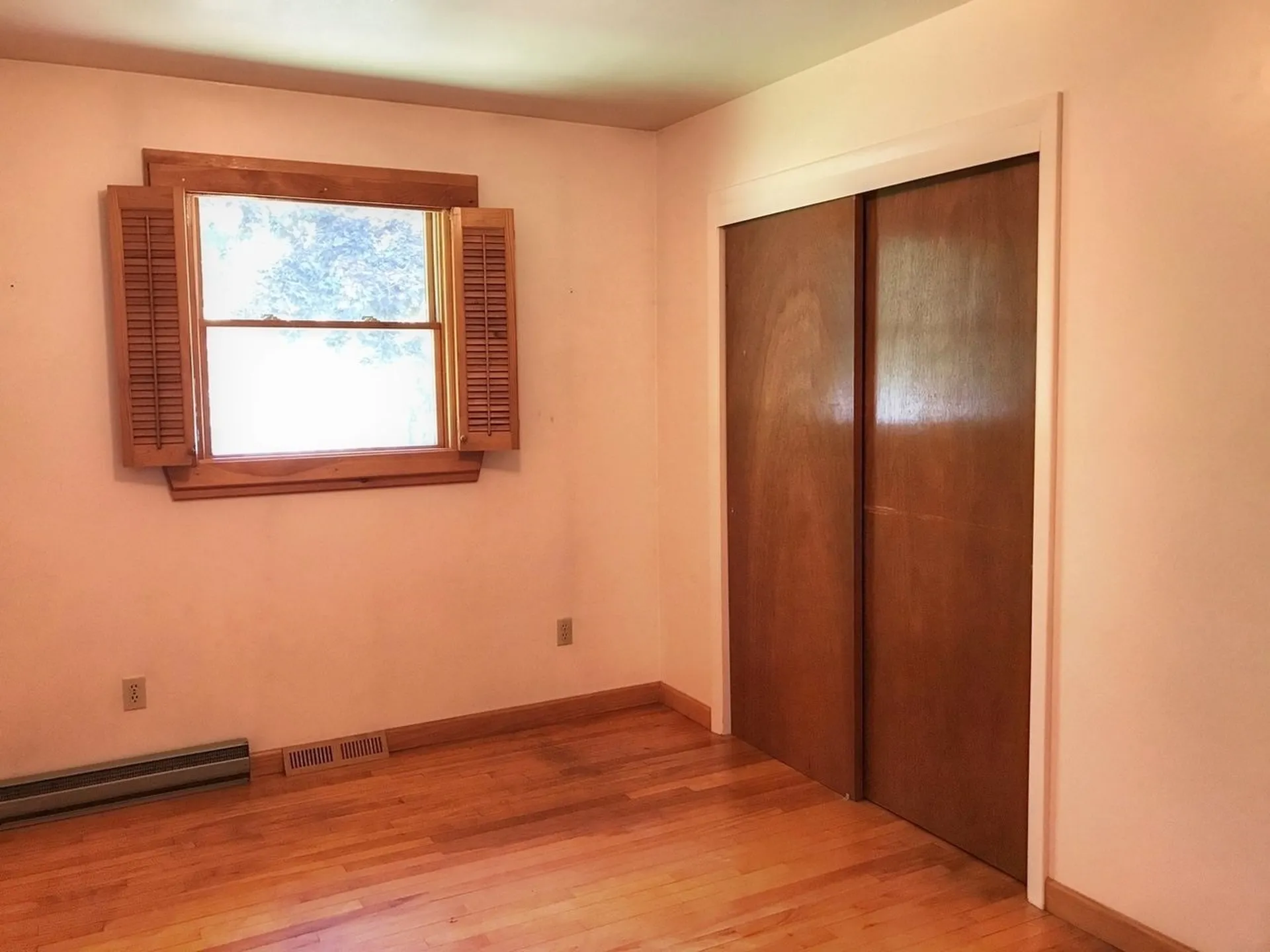 214 River Road Essex VT 05452