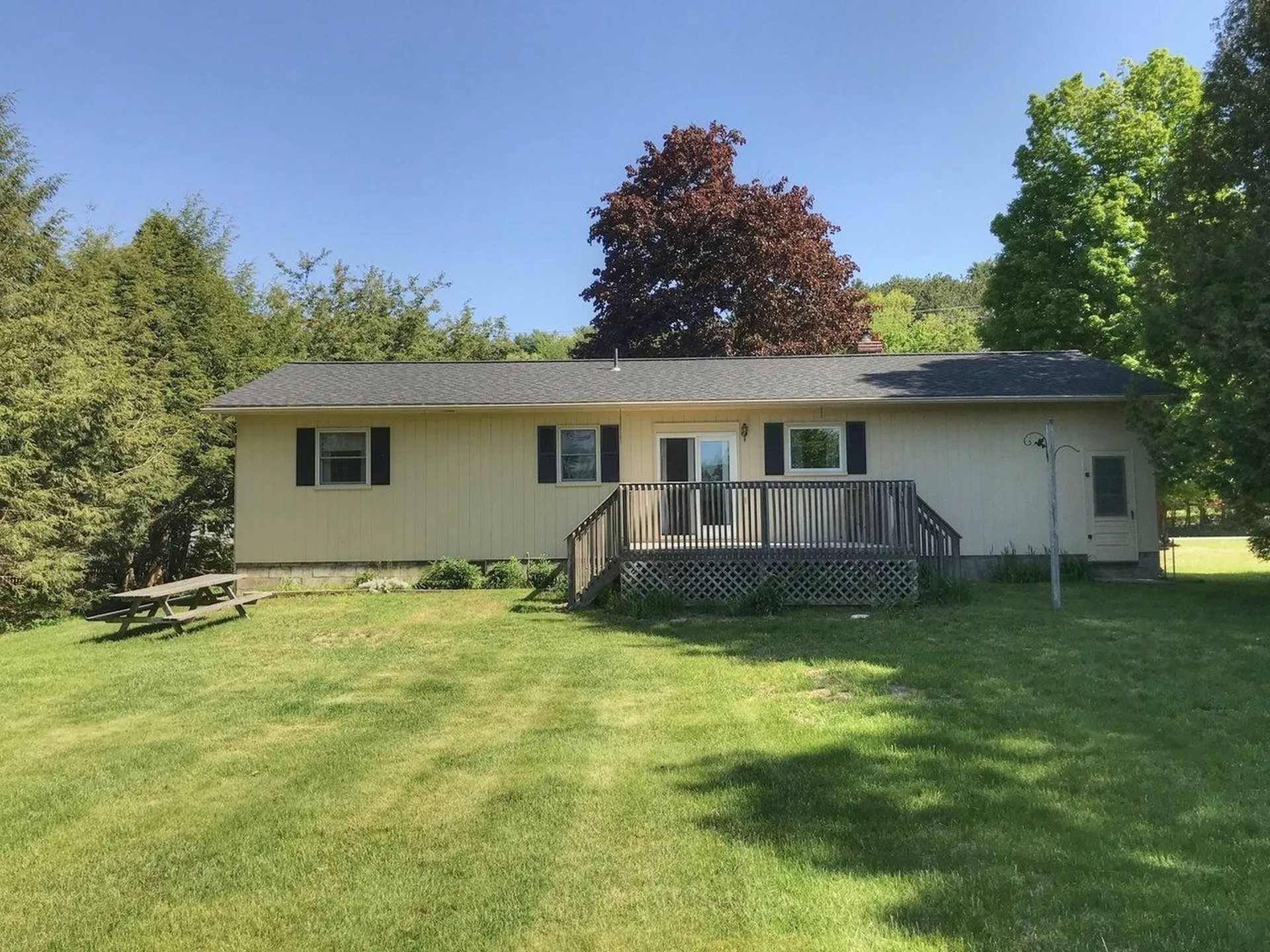 214 River Road Essex VT 05452