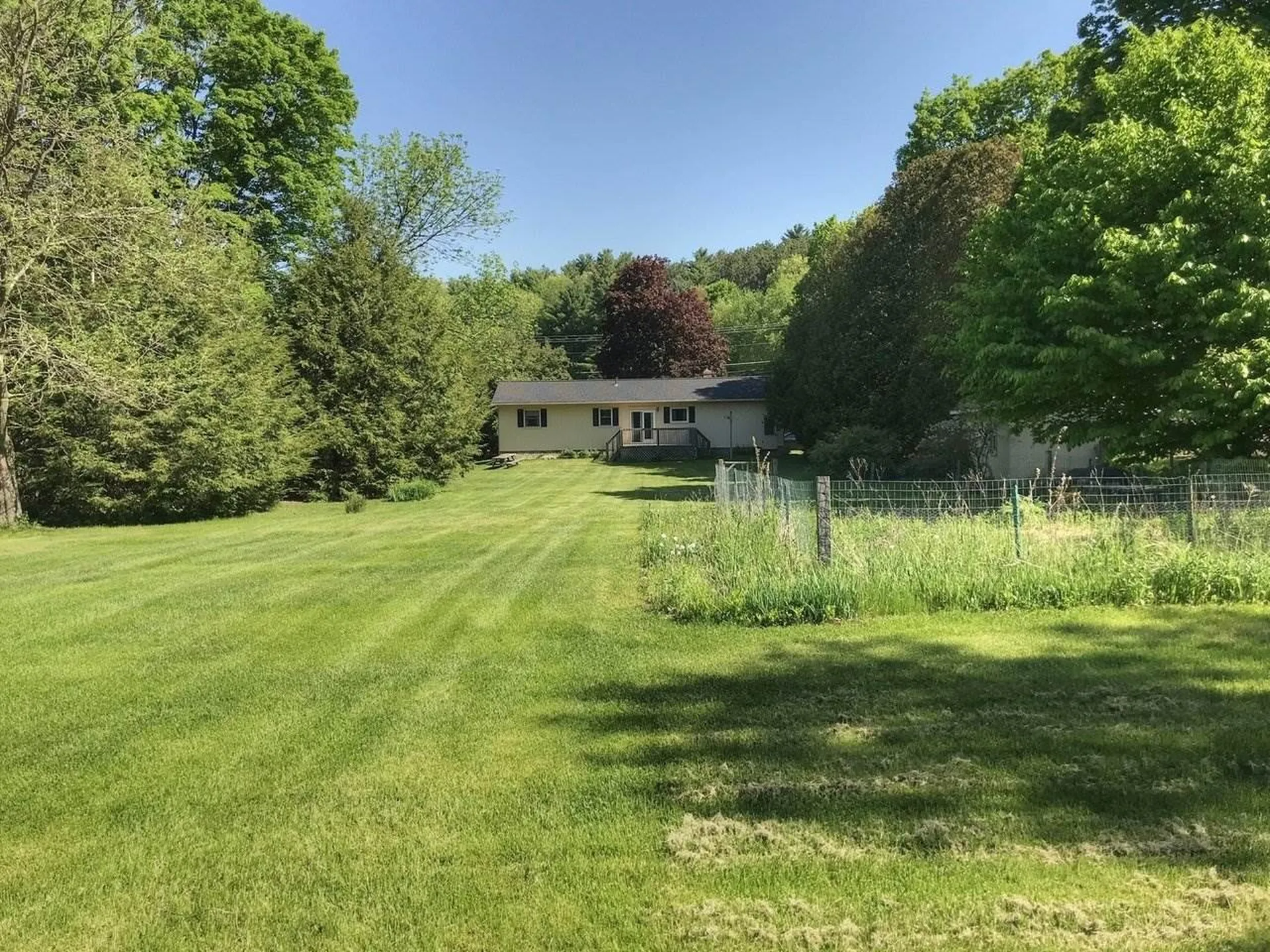 214 River Road Essex VT 05452
