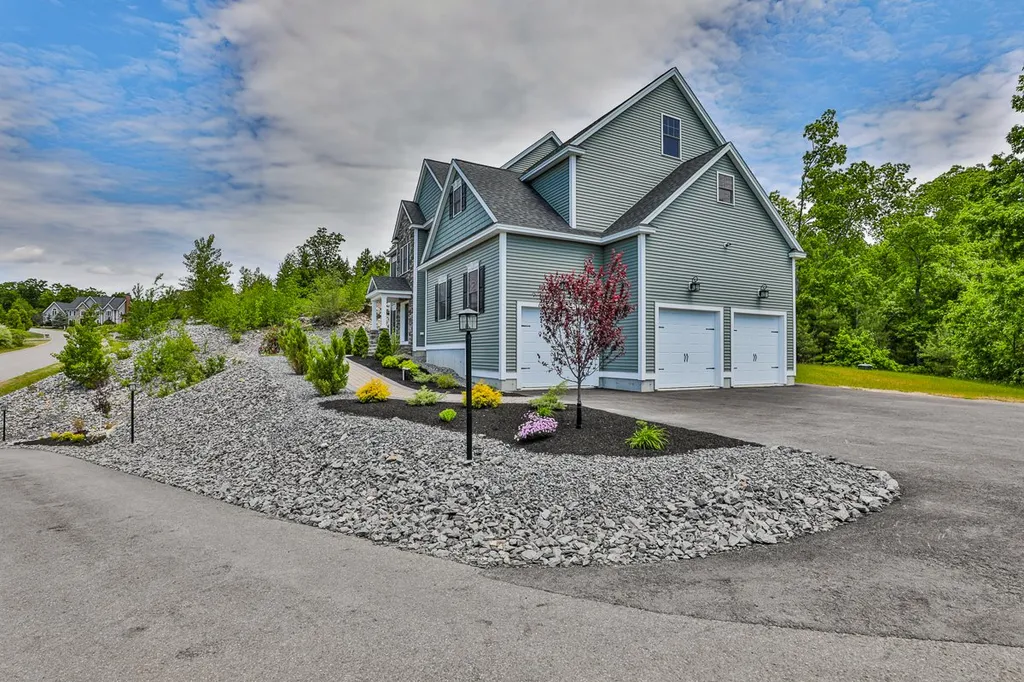 10 Burnham Road Windham NH 03087