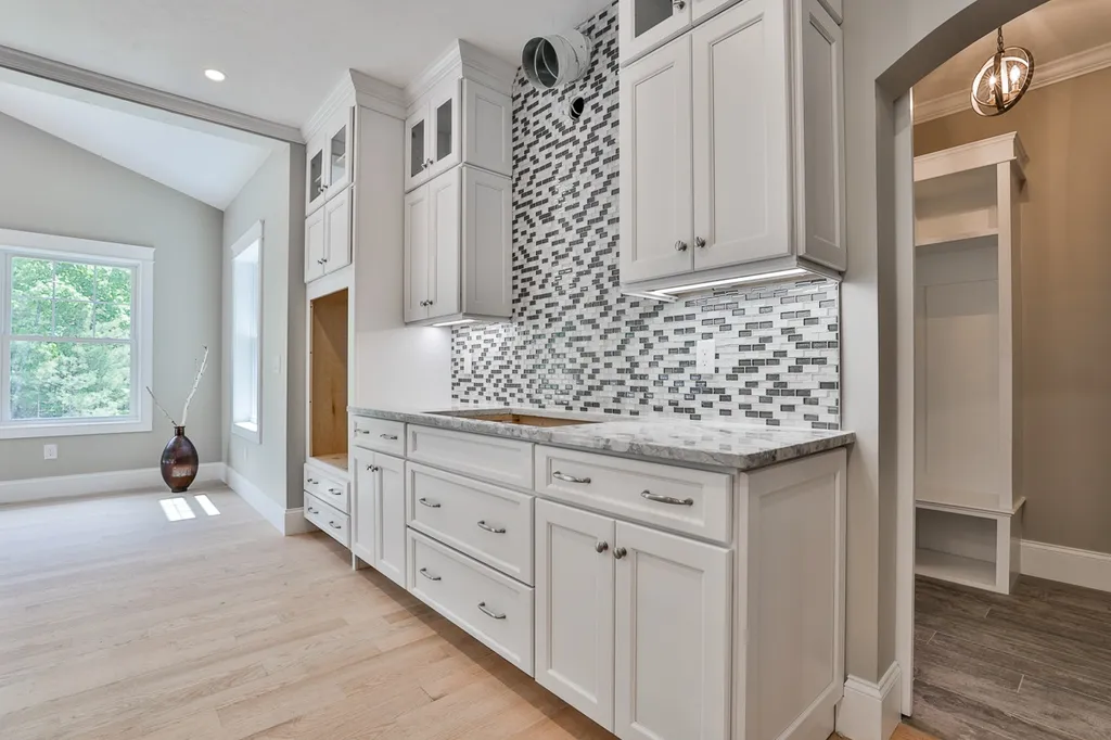 10 Burnham Road Windham NH 03087
