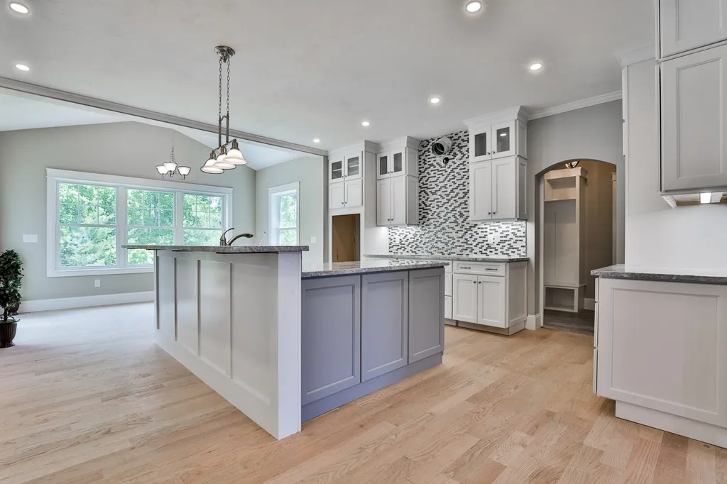10 Burnham Road Windham NH 03087