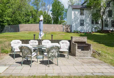 39 Turnpike Street Pembroke NH 03275