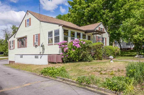 39 Turnpike Street Pembroke NH 03275