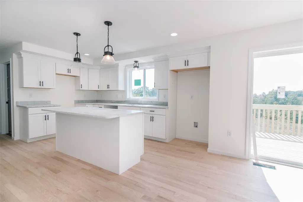 68 Beach Plain Road Danville NH 03819