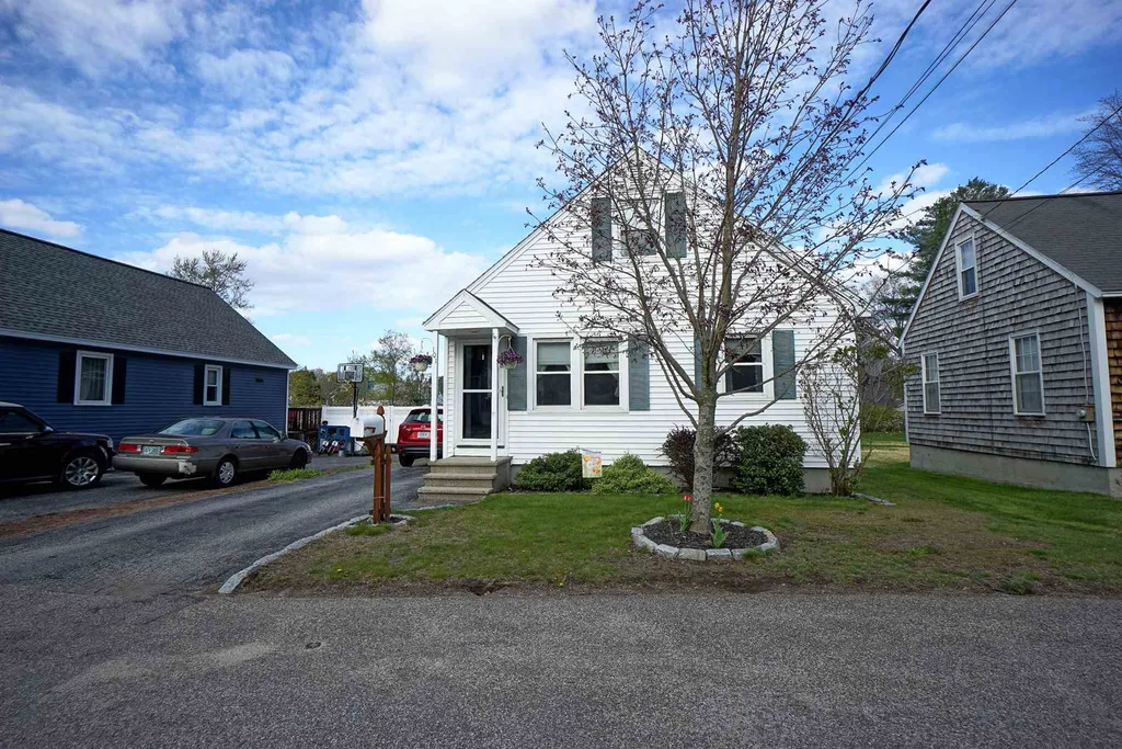 101 Rockland Avenue Manchester NH 03102