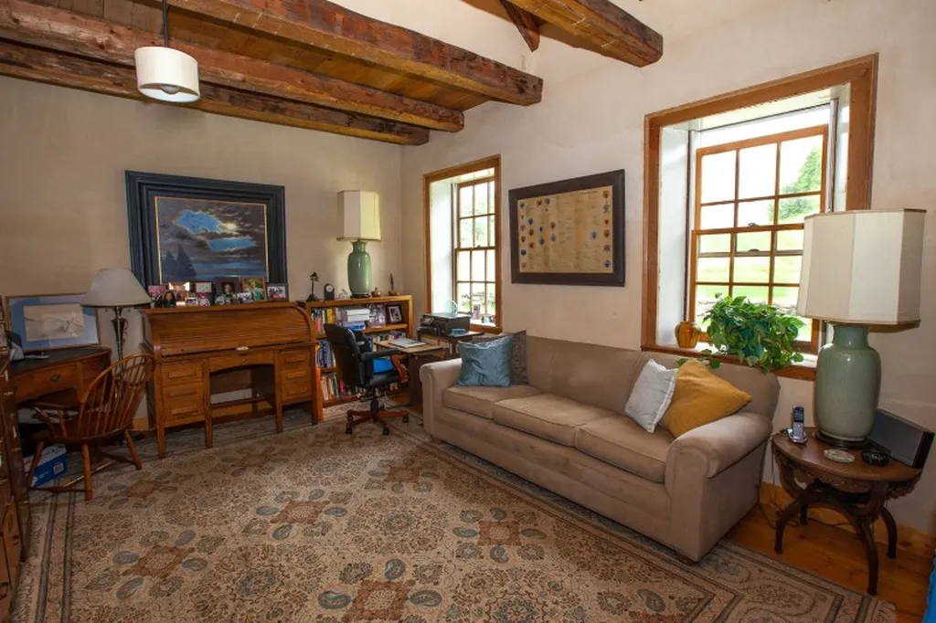 21 Burbank Crossover Road Chelsea VT 05038