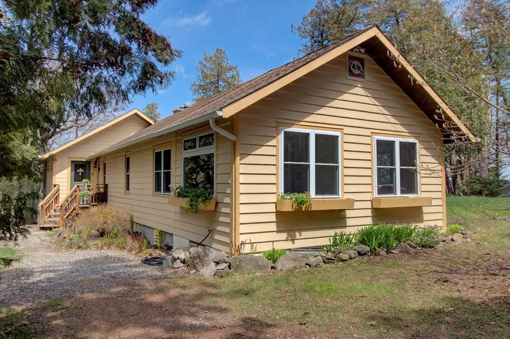 490 Fowler Lane Isle La Motte VT 05463