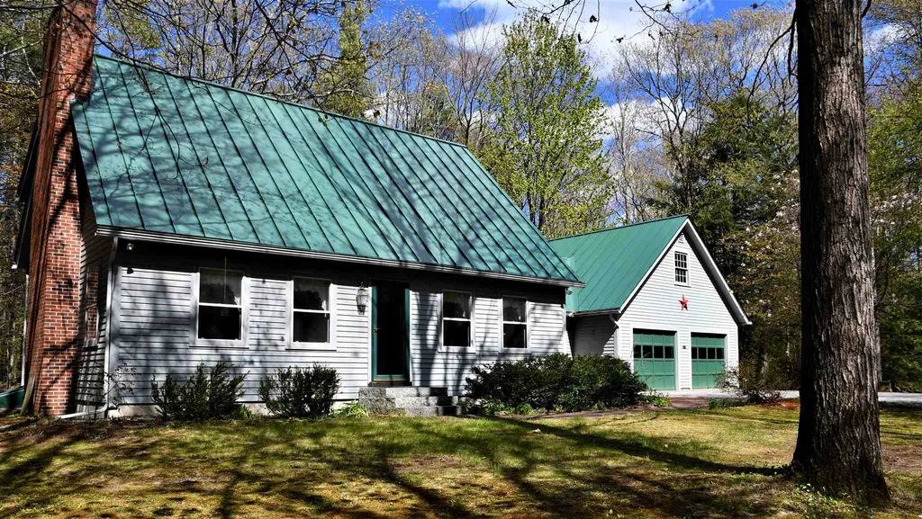 8 Ray Road Dunbarton NH 03046