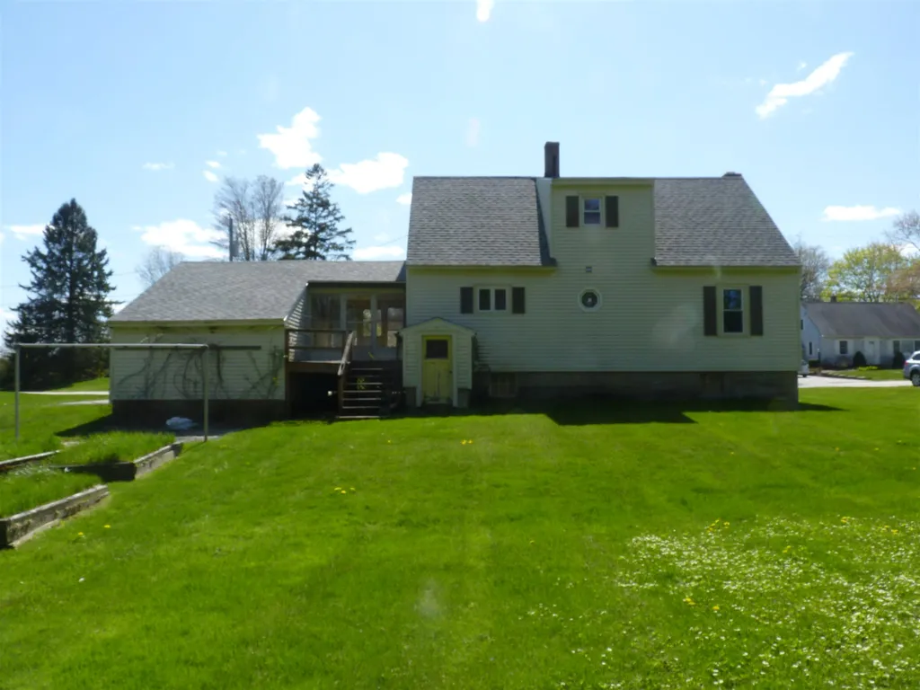 12 Crescent Avenue Dover NH 03820