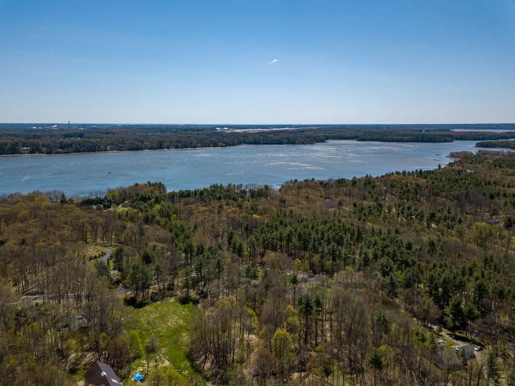 252 Durham Point Road Durham NH 03824