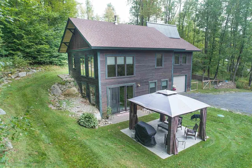 85 Sharkyville Road Waterbury VT 05676