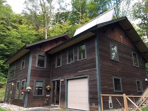 85 Sharkyville Road Waterbury VT 05676